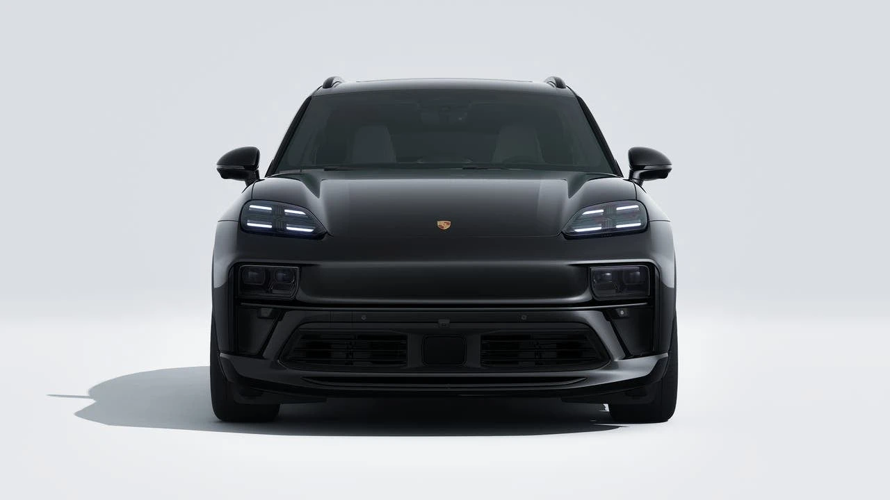 2026 Porsche Macan GTS - Image 8 of 14