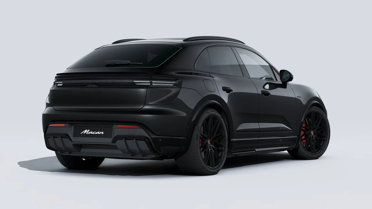 2026 Porsche Macan GTS - Image 9 of 14