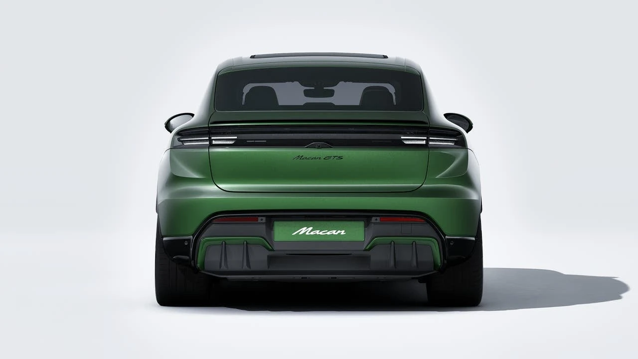 2026 Porsche Macan GTS - Image 7 of 14