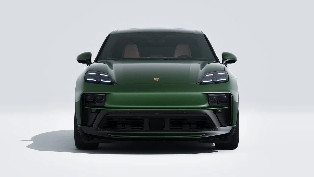 2026 Porsche Macan GTS - Image 8 of 14