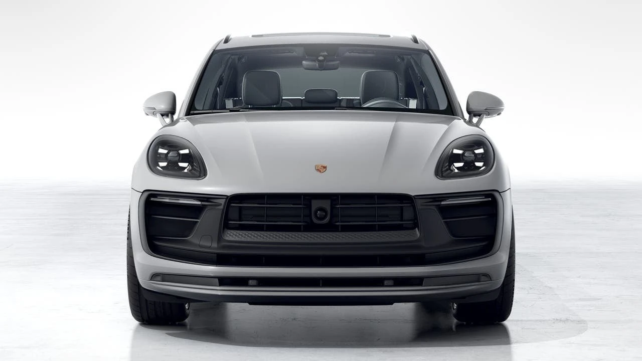 2026 Porsche Macan GTS - Image 8 of 10