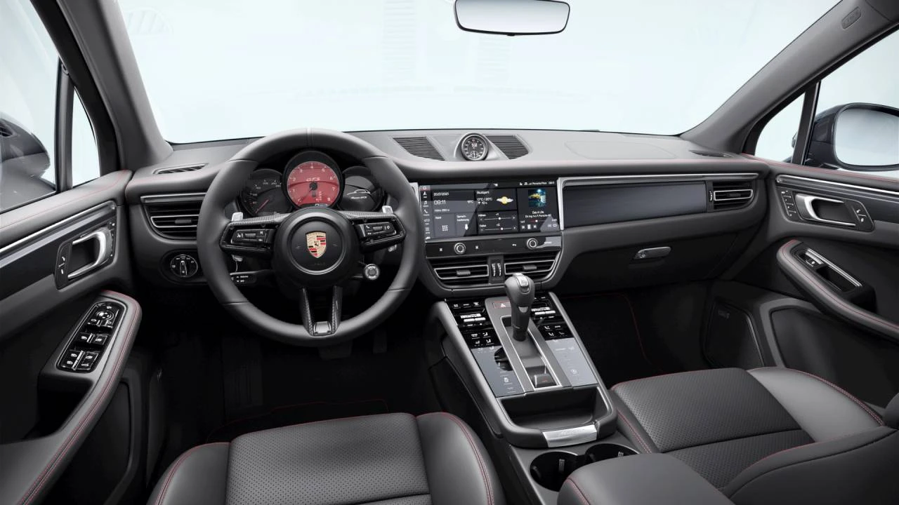 2026 Porsche Macan GTS - Image 9 of 10