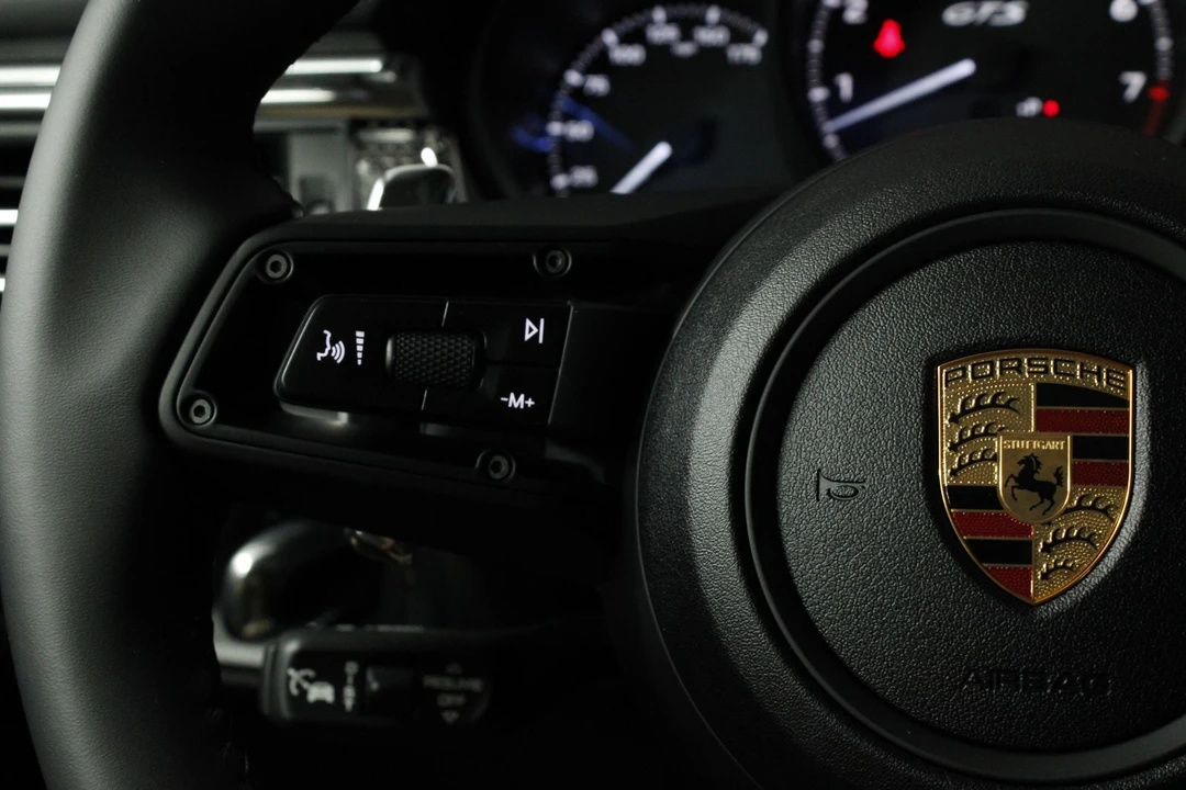 2026 Porsche Macan GTS - Image 22 of 31