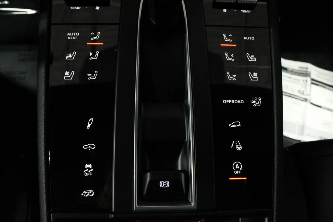 2026 Porsche Macan GTS - Image 31 of 31