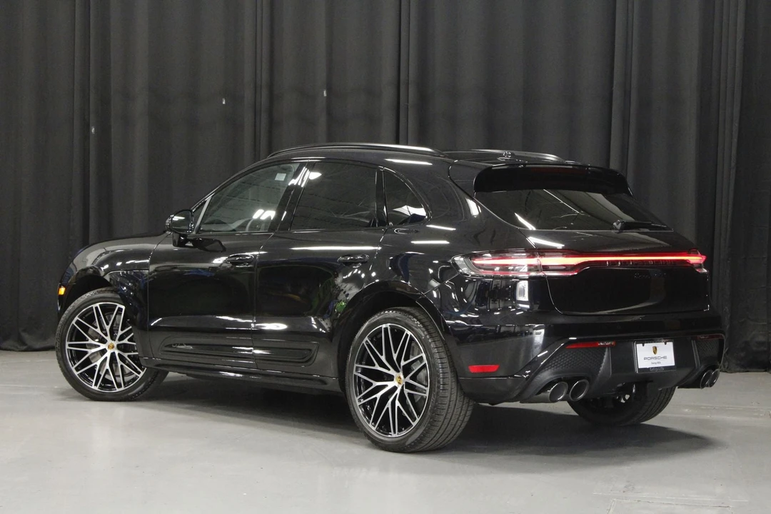 2026 Porsche Macan GTS - Image 3 of 31