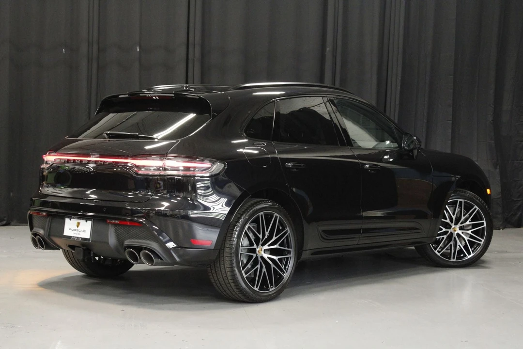 2026 Porsche Macan GTS - Image 5 of 31
