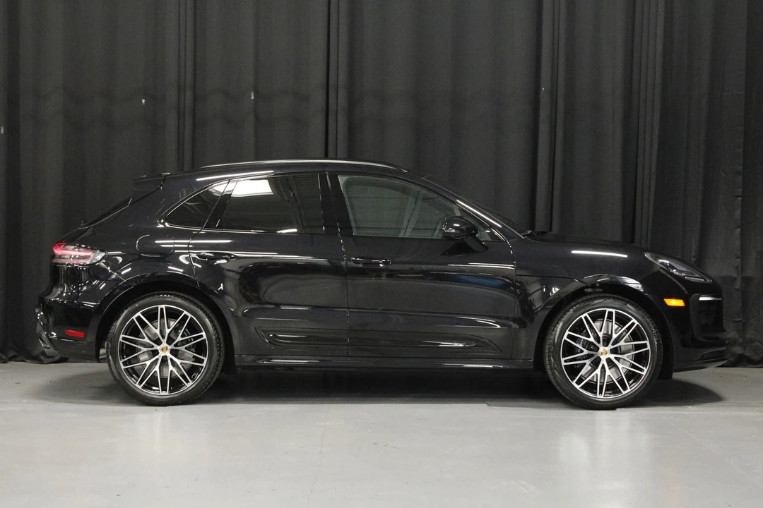 2026 Porsche Macan GTS - Image 6 of 31