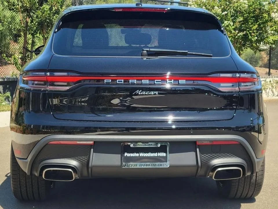 2026 Porsche Macan T - Image 6 of 6