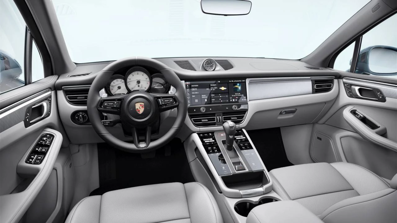 2026 Porsche Macan S - Image 9 of 10