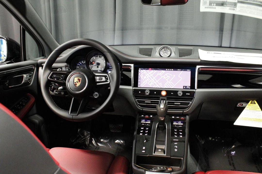2026 Porsche Macan S - Image 10 of 31