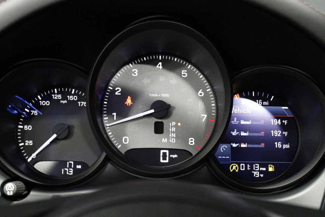 2026 Porsche Macan S - Image 12 of 31