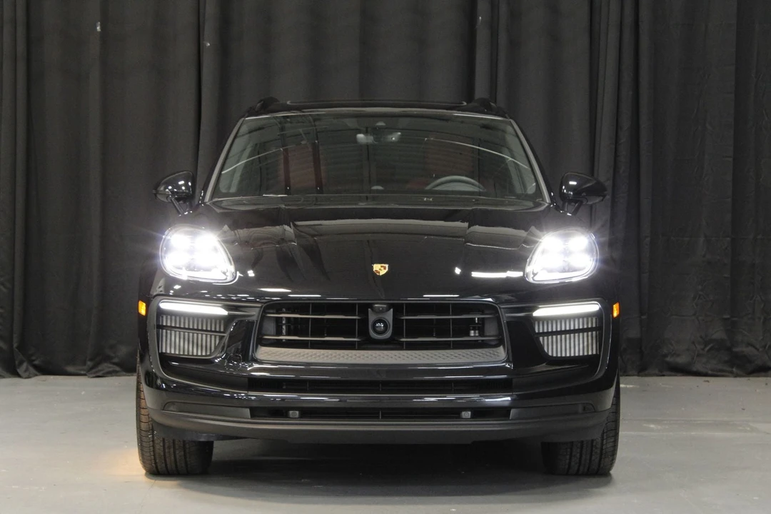 2026 Porsche Macan S - Image 8 of 31