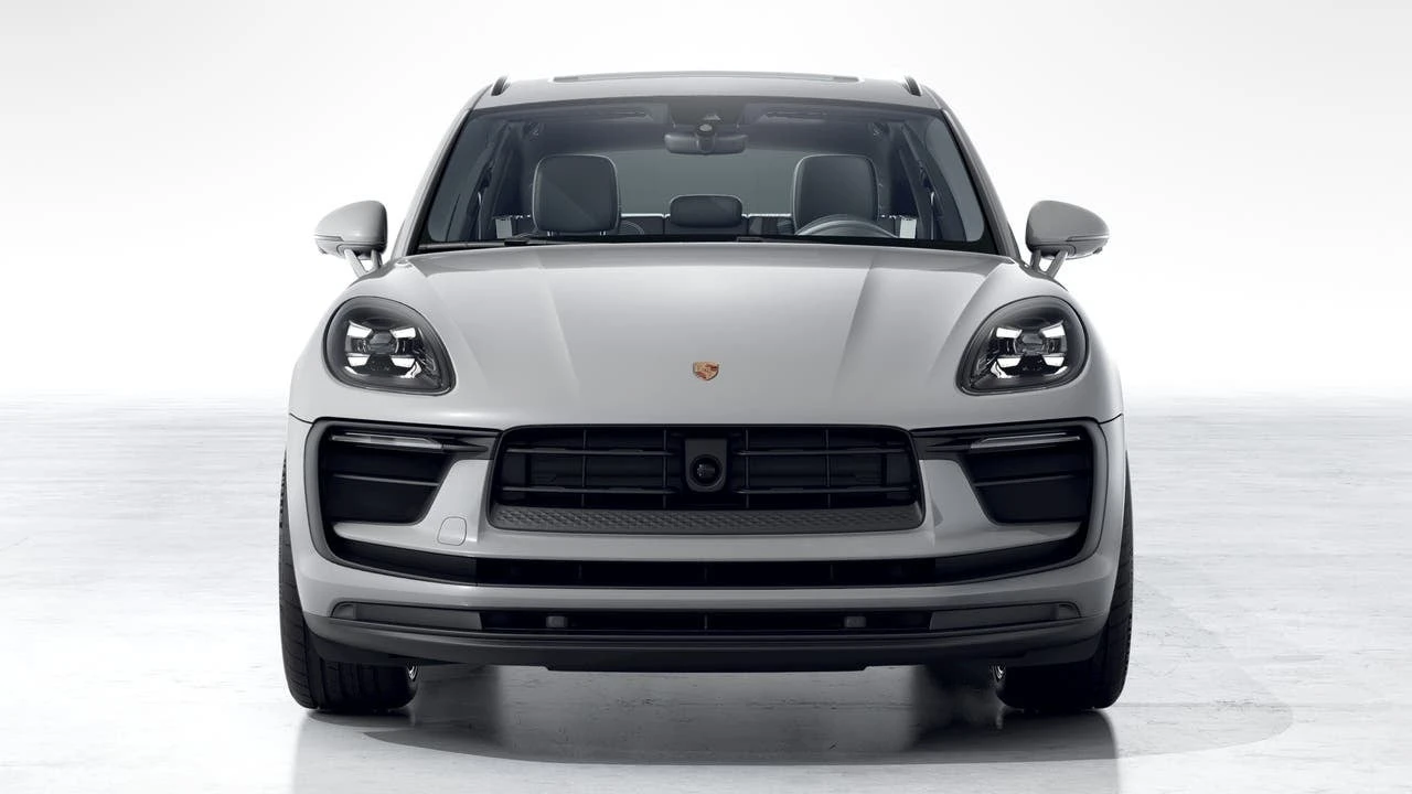 2026 Porsche Macan S - Image 8 of 10