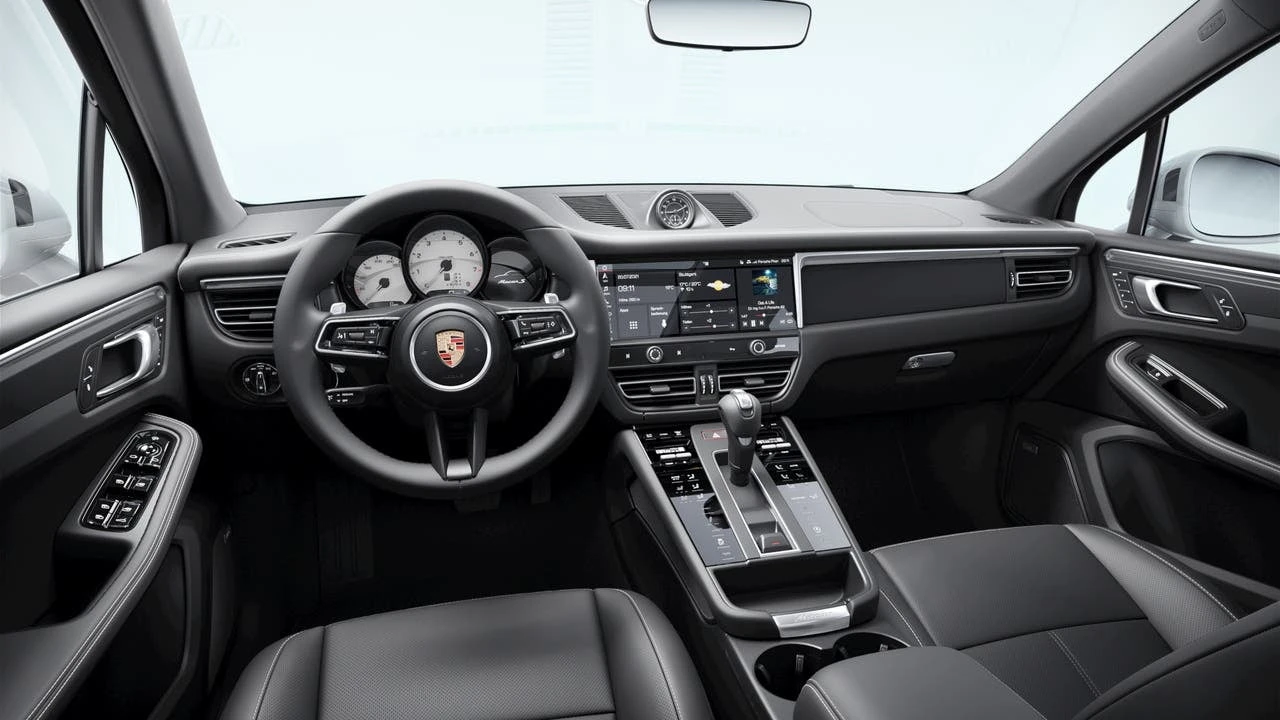2026 Porsche Macan S - Image 9 of 10