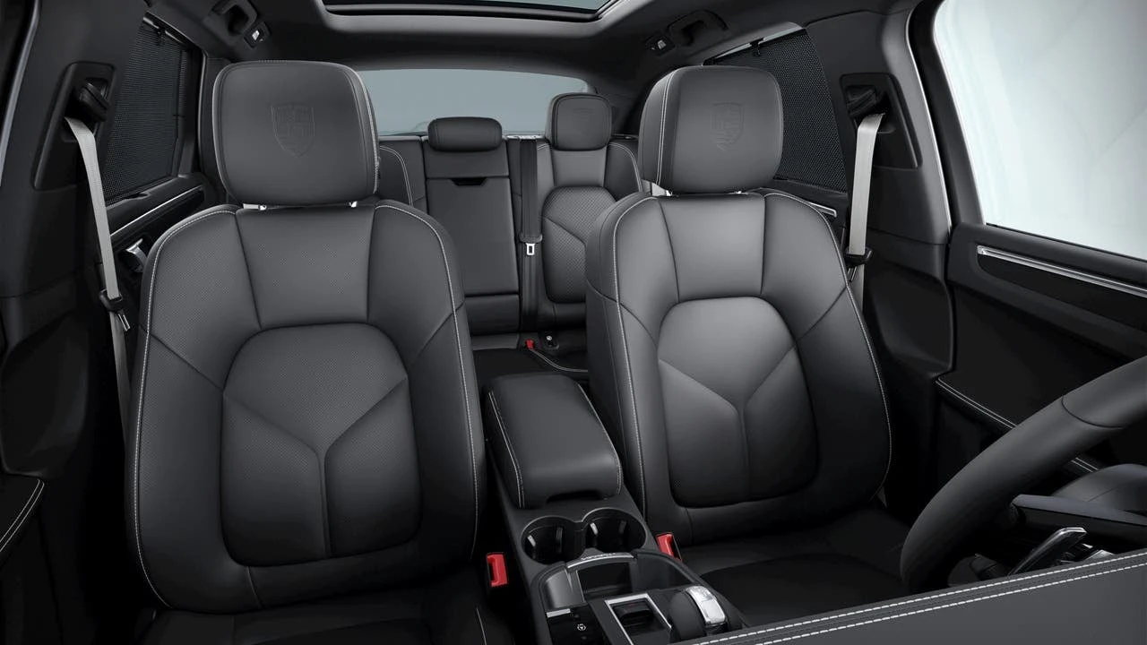 2026 Porsche Macan - Image 10 of 10