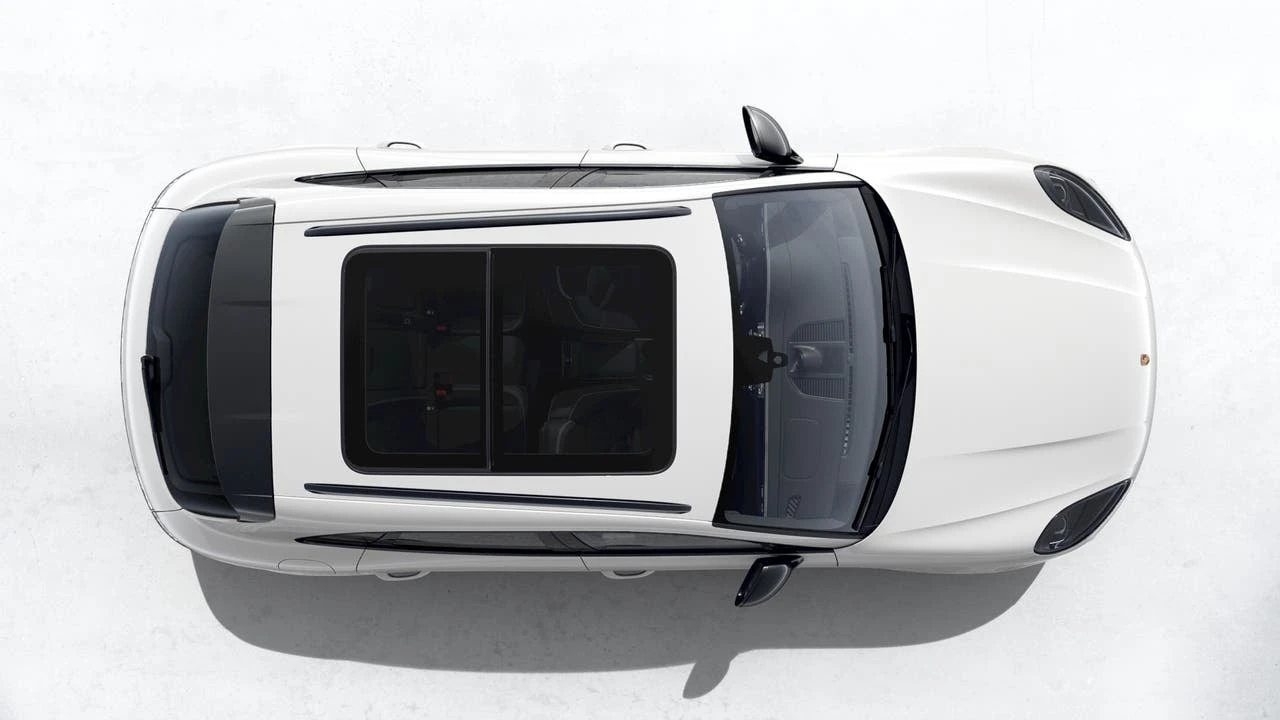2026 Porsche Macan - Image 5 of 10