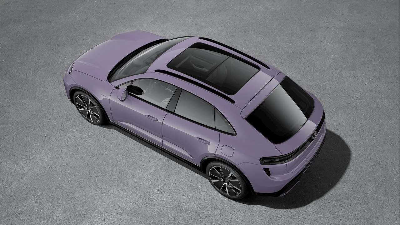 2026 Porsche Macan Electric - Image 4 of 10