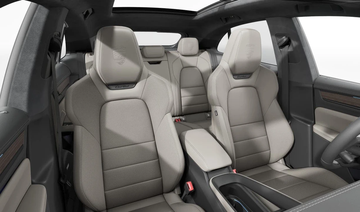 2026 Porsche Macan Electric - Image 12 of 14