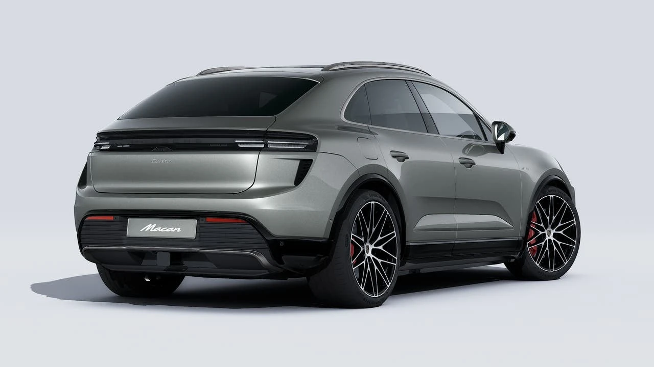 2026 Porsche Macan Electric - Image 9 of 14