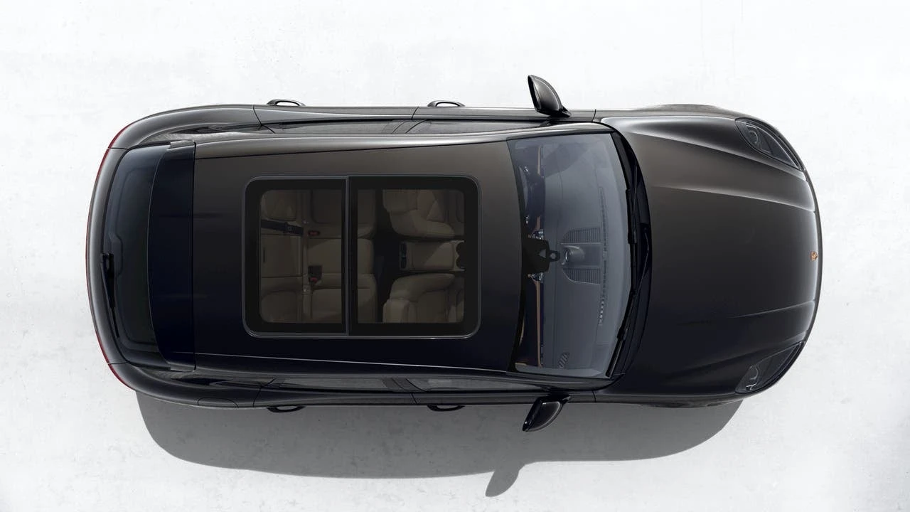 2026 Porsche Macan - Image 5 of 10