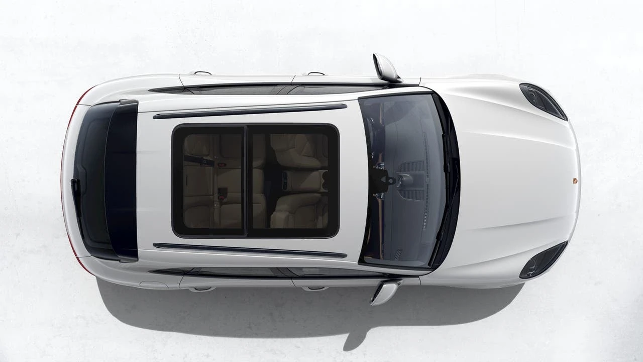 2026 Porsche Macan - Image 5 of 10