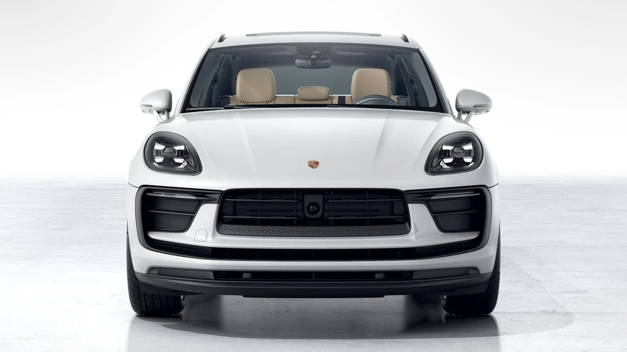 2026 Porsche Macan Electric - Image 8 of 10