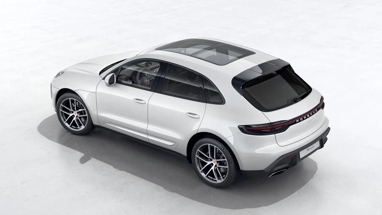 2026 Porsche Macan Electric - Image 4 of 10
