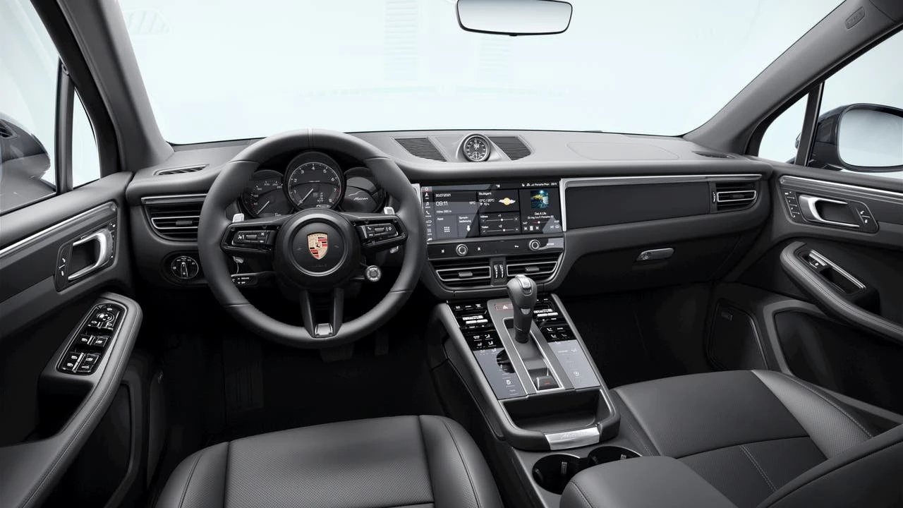 2026 Porsche Macan - Image 9 of 10