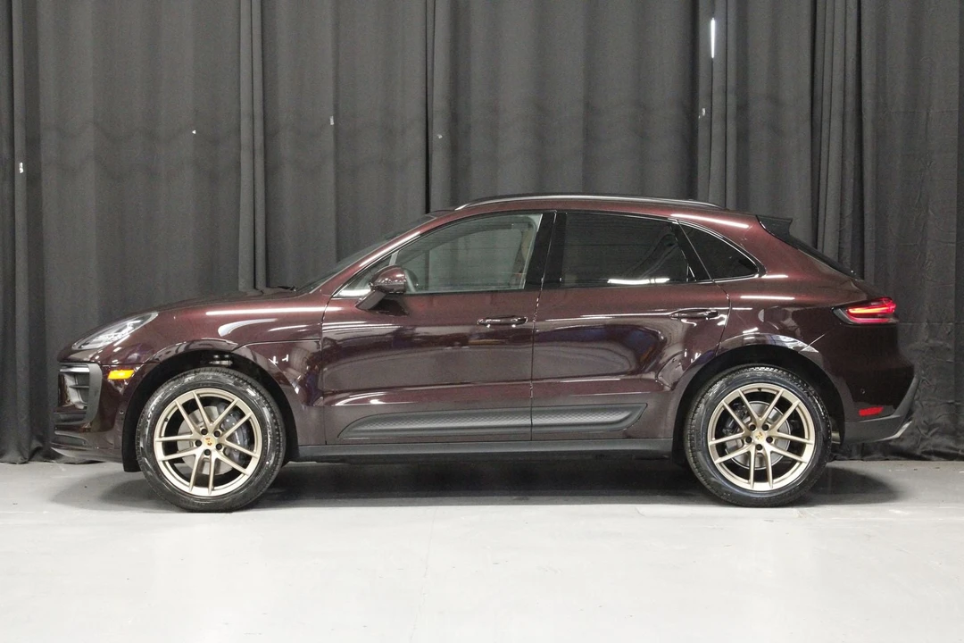 2026 Porsche Macan - Image 2 of 31