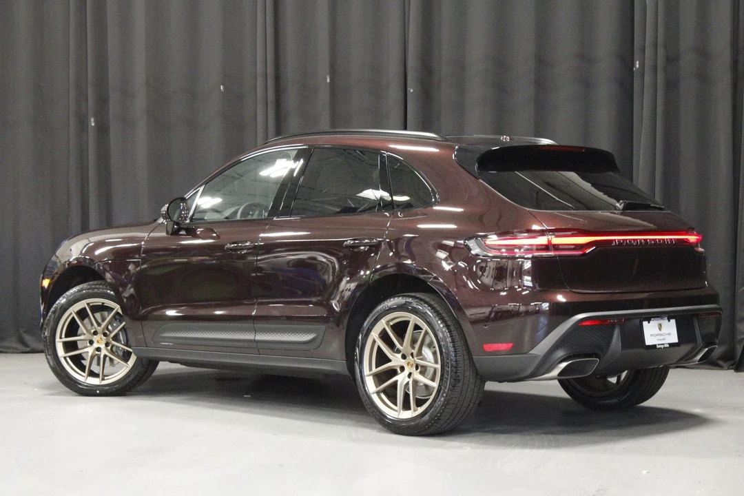 2026 Porsche Macan - Image 3 of 31