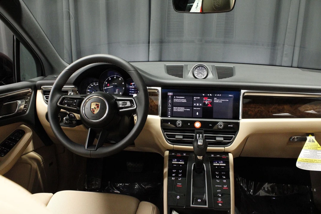 2026 Porsche Macan - Image 4 of 31