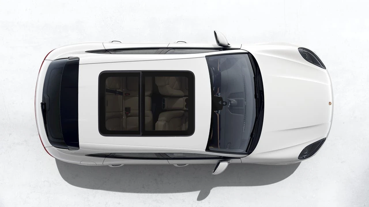 2026 Porsche Macan - Image 5 of 10
