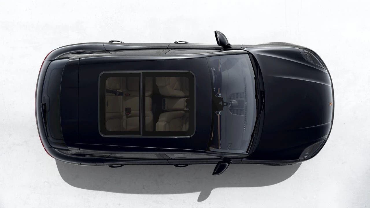2026 Porsche Macan - Image 5 of 10