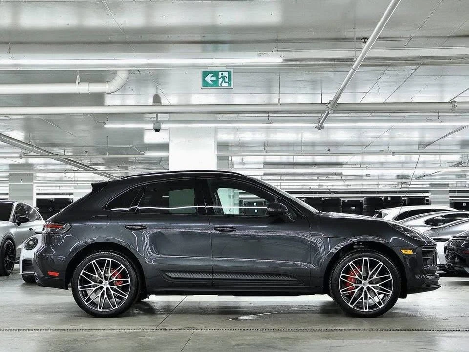 2026 Porsche Macan Electric - Image 2 of 4