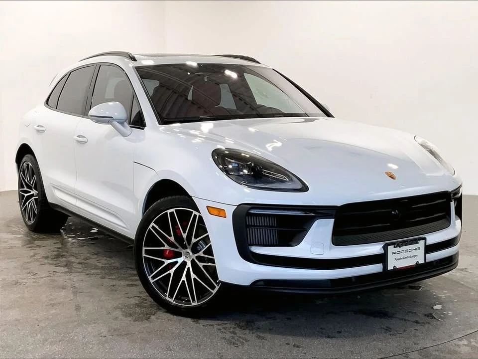 2026 Porsche Macan Electric - Image 3 of 20