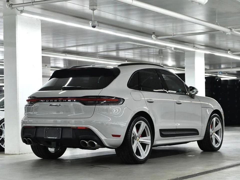 2026 Porsche Macan Electric - Image 3 of 4