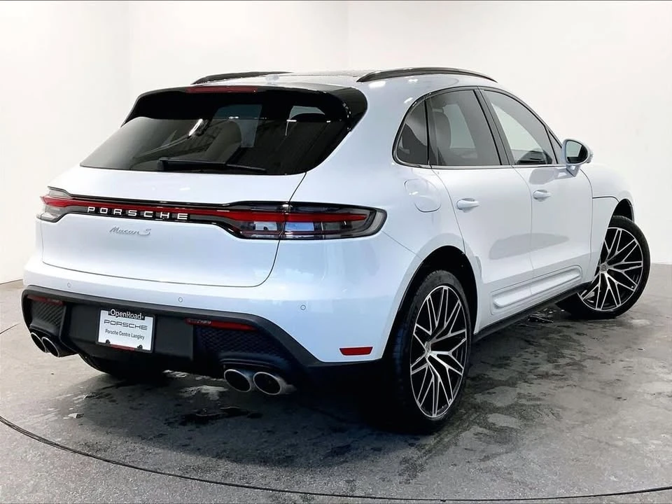 2026 Porsche Macan Electric - Image 5 of 20