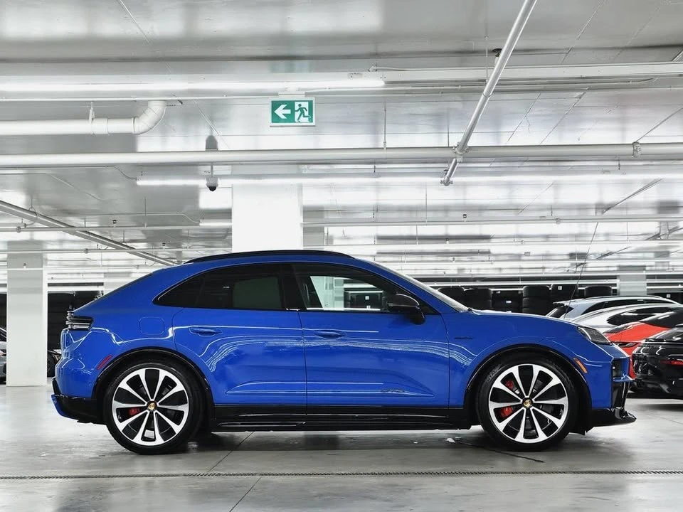 2026 Porsche Macan Electric - Image 2 of 4