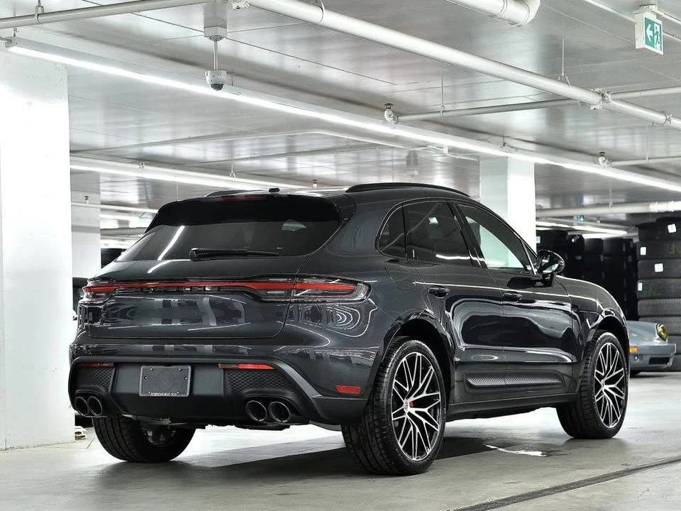 2026 Porsche Macan Electric - Image 3 of 4