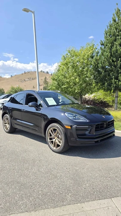 2026 Porsche Macan Electric - Image 2 of 14