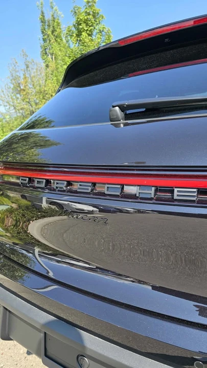 2026 Porsche Macan Electric - Image 6 of 14