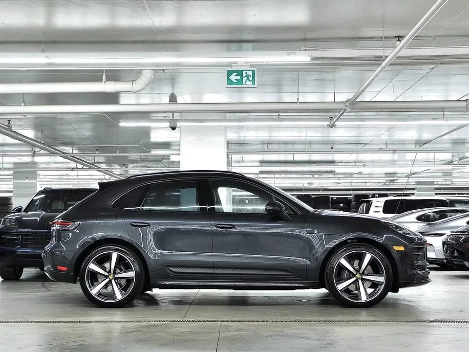 2026 Porsche Macan Electric - Image 2 of 4