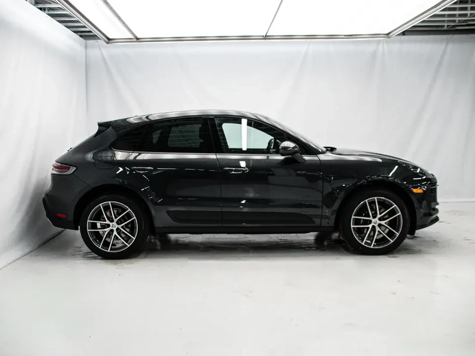 2026 Porsche Macan Electric - Image 4 of 20