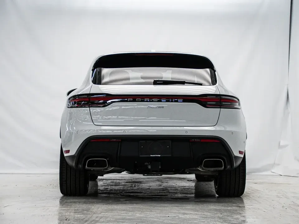 2026 Porsche Macan Electric - Image 8 of 20