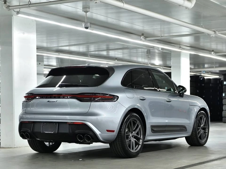 2026 Porsche Macan Electric - Image 3 of 4