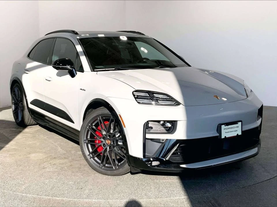 2026 Porsche Macan Electric - Image 3 of 20