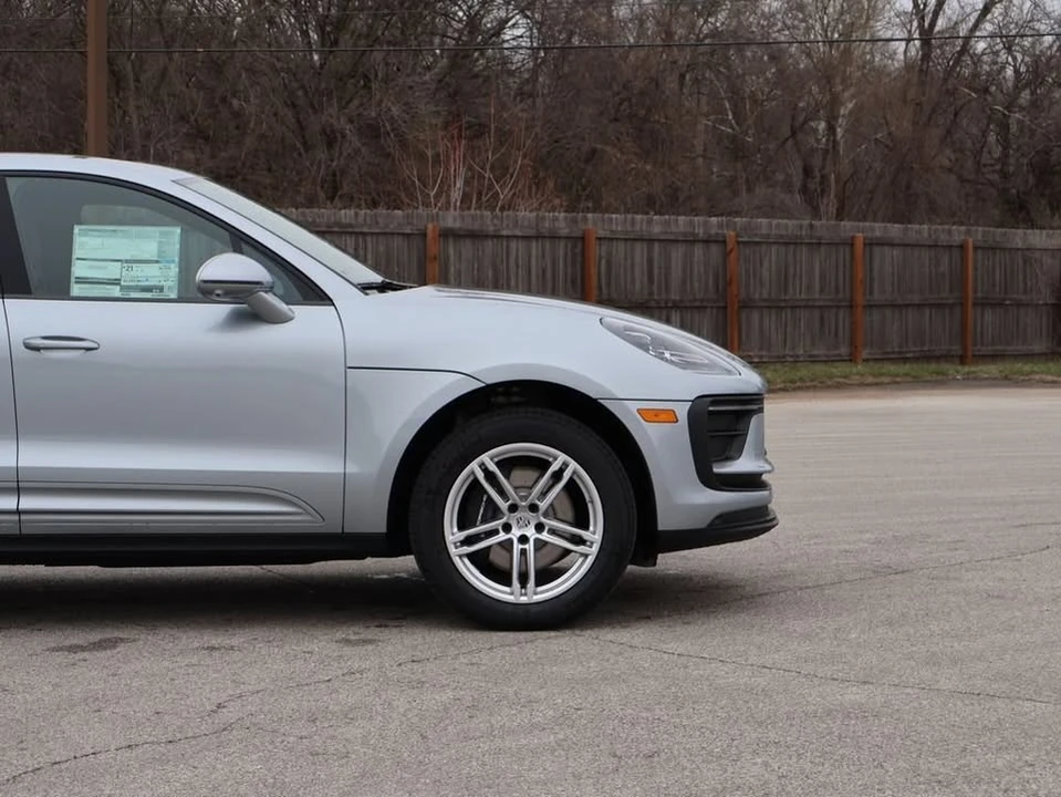 2026 Porsche Macan Electric - Image 10 of 20