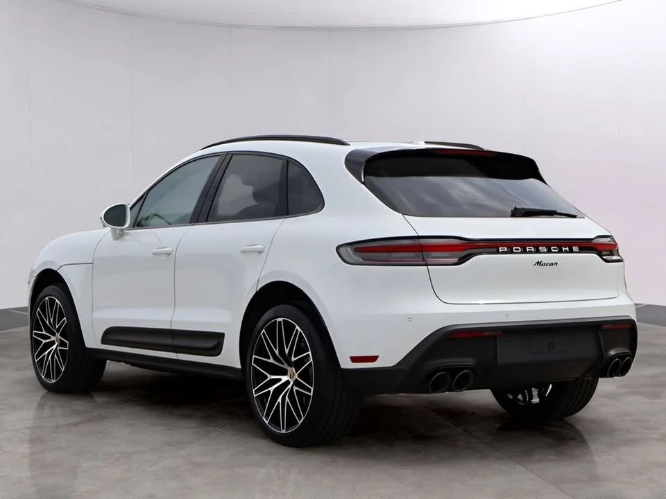 2026 Porsche Macan Electric - Image 3 of 20