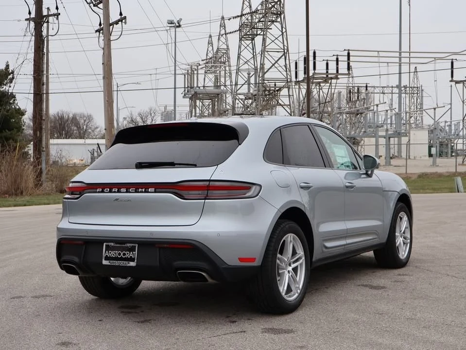 2026 Porsche Macan Electric - Image 8 of 20