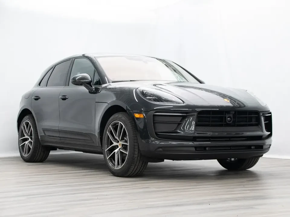 2026 Porsche Macan Electric - Image 7 of 20